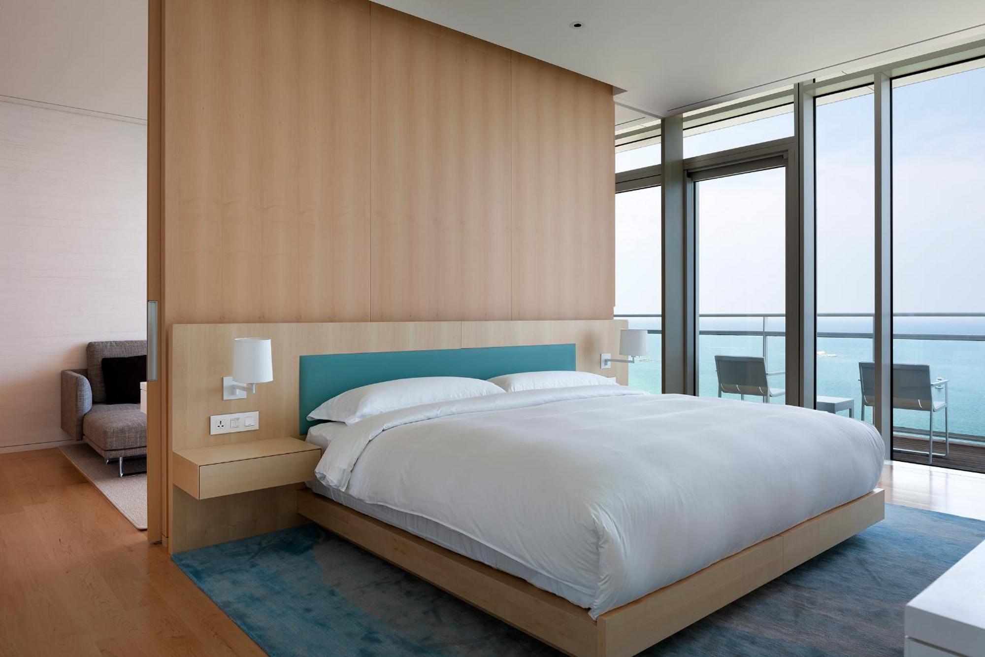 Seamarq Hotel Гангнеунг Екстериор снимка