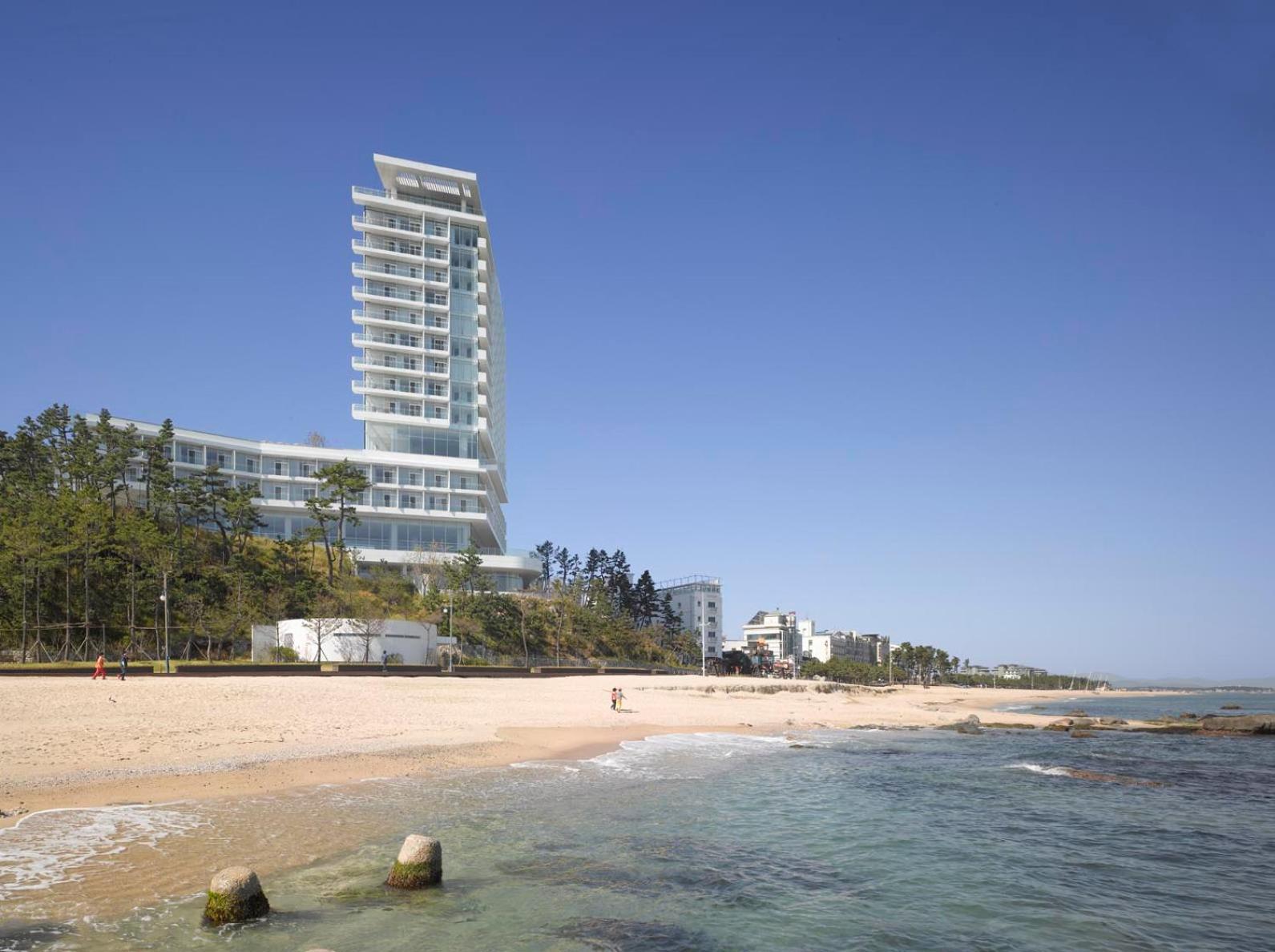 Seamarq Hotel Гангнеунг Екстериор снимка