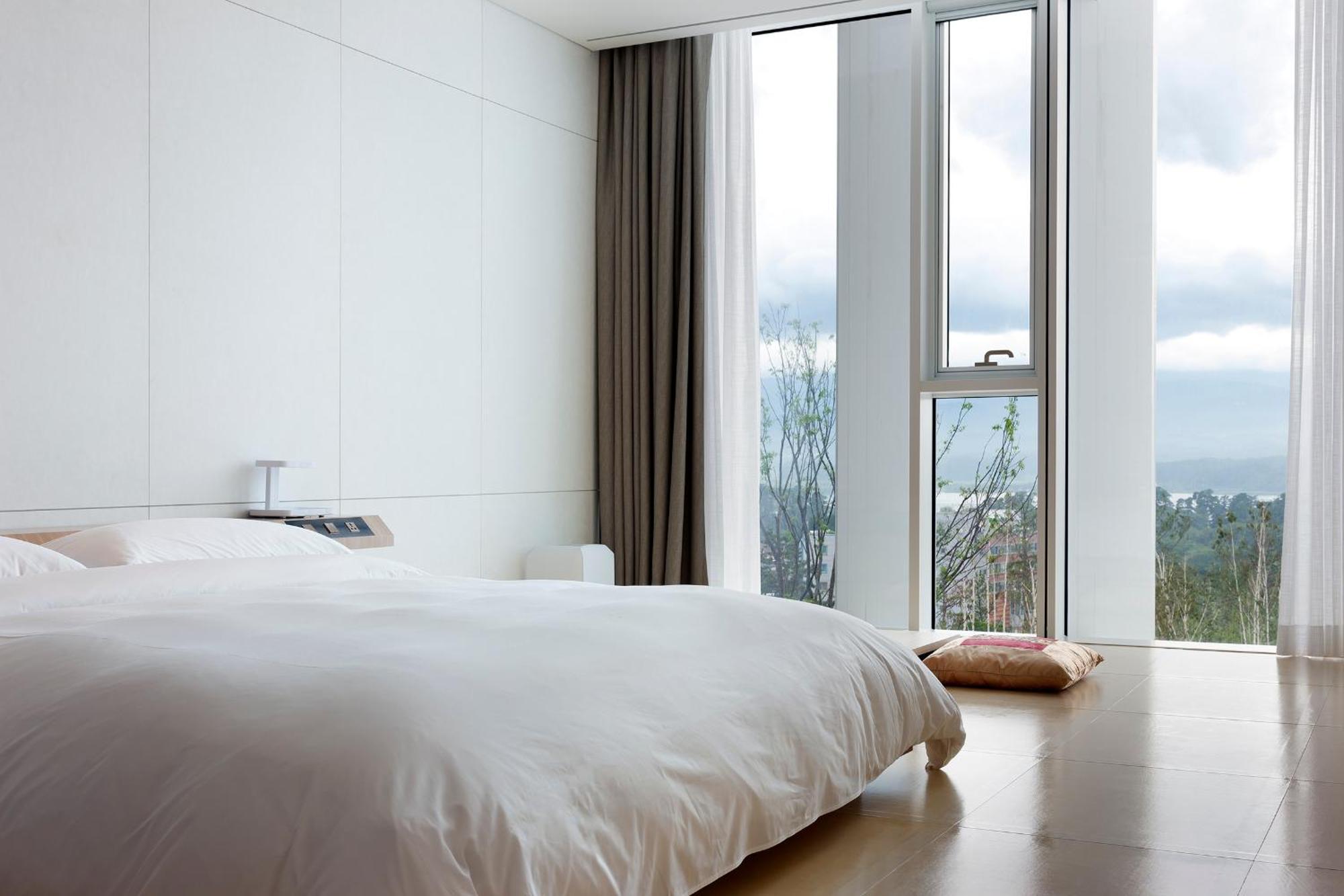 Seamarq Hotel Гангнеунг Екстериор снимка