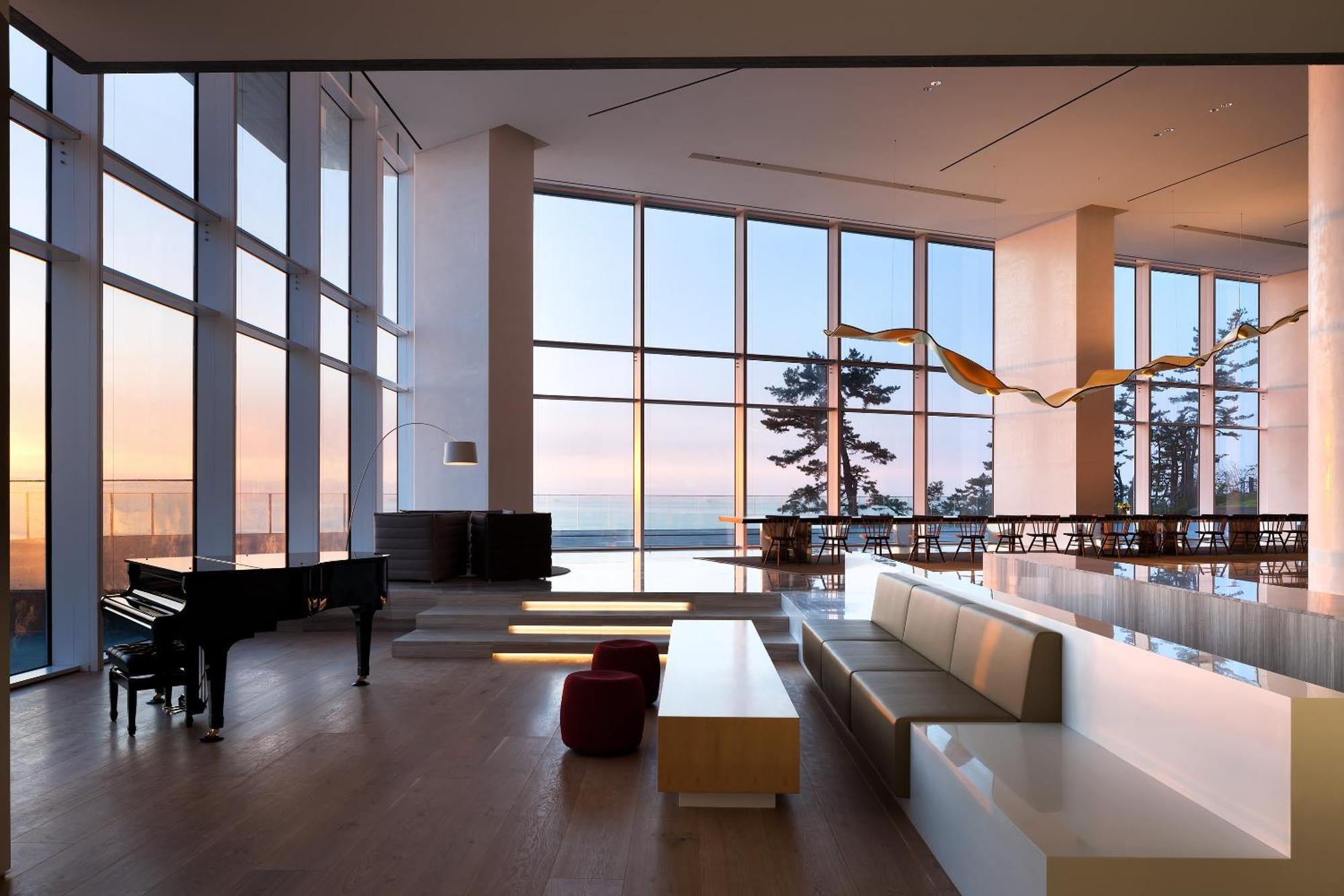 Seamarq Hotel Гангнеунг Екстериор снимка