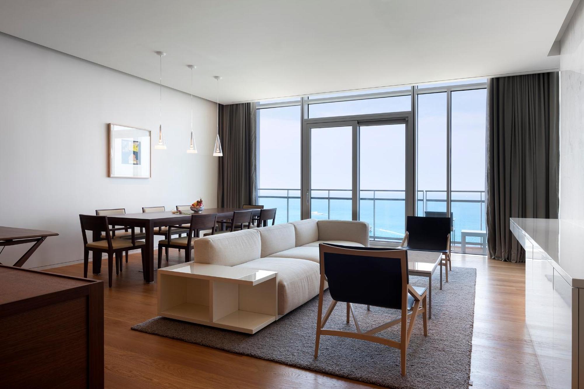 Seamarq Hotel Гангнеунг Екстериор снимка