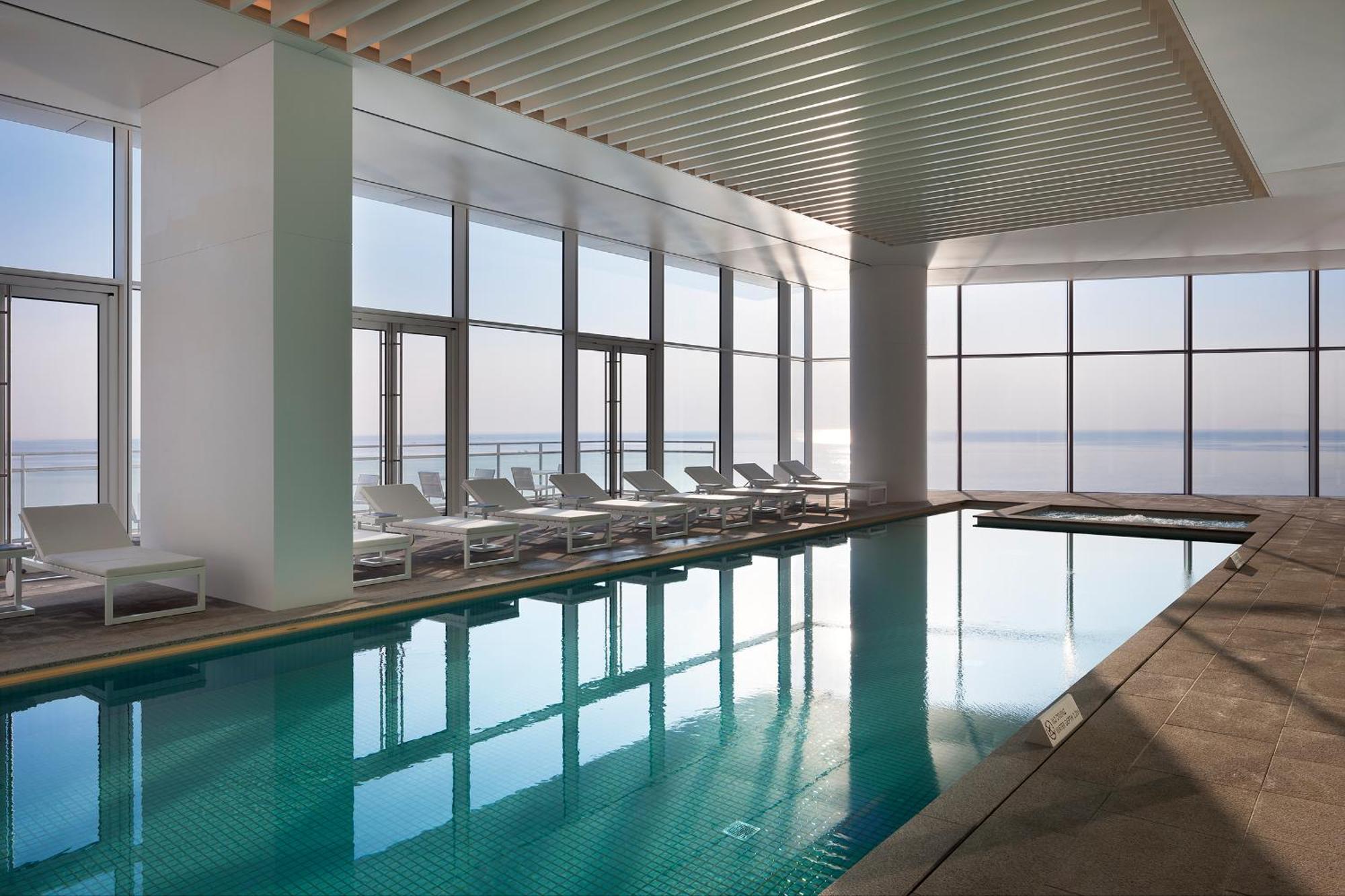 Seamarq Hotel Гангнеунг Екстериор снимка